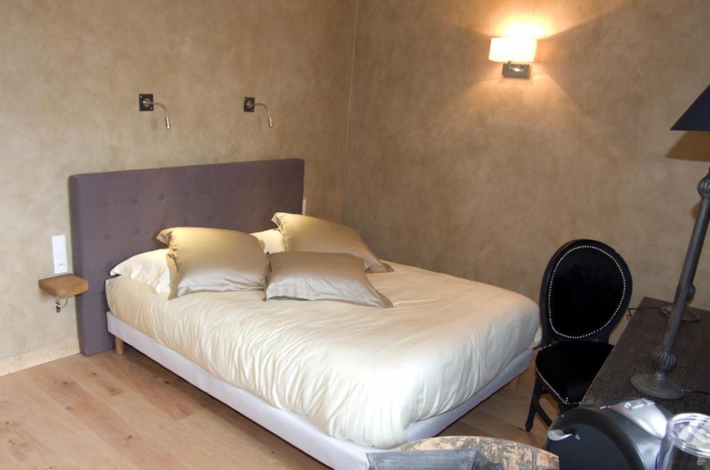 Charme & Business Hotel Lyon Limonest Szoba fotó